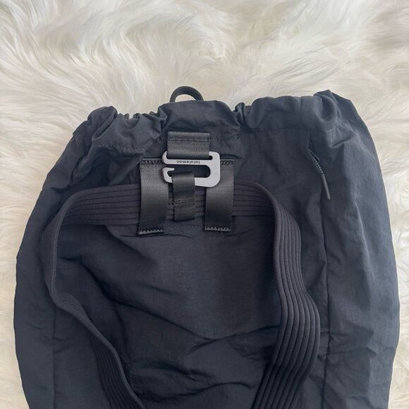 Lululemon 2-in-1 Convertible Backpack Black 21L main image 11